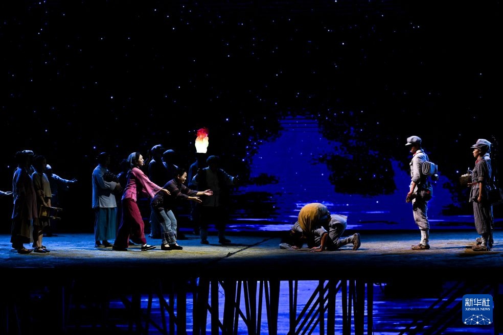 江西于都：《长征第一渡》热演 带火暑期红色游