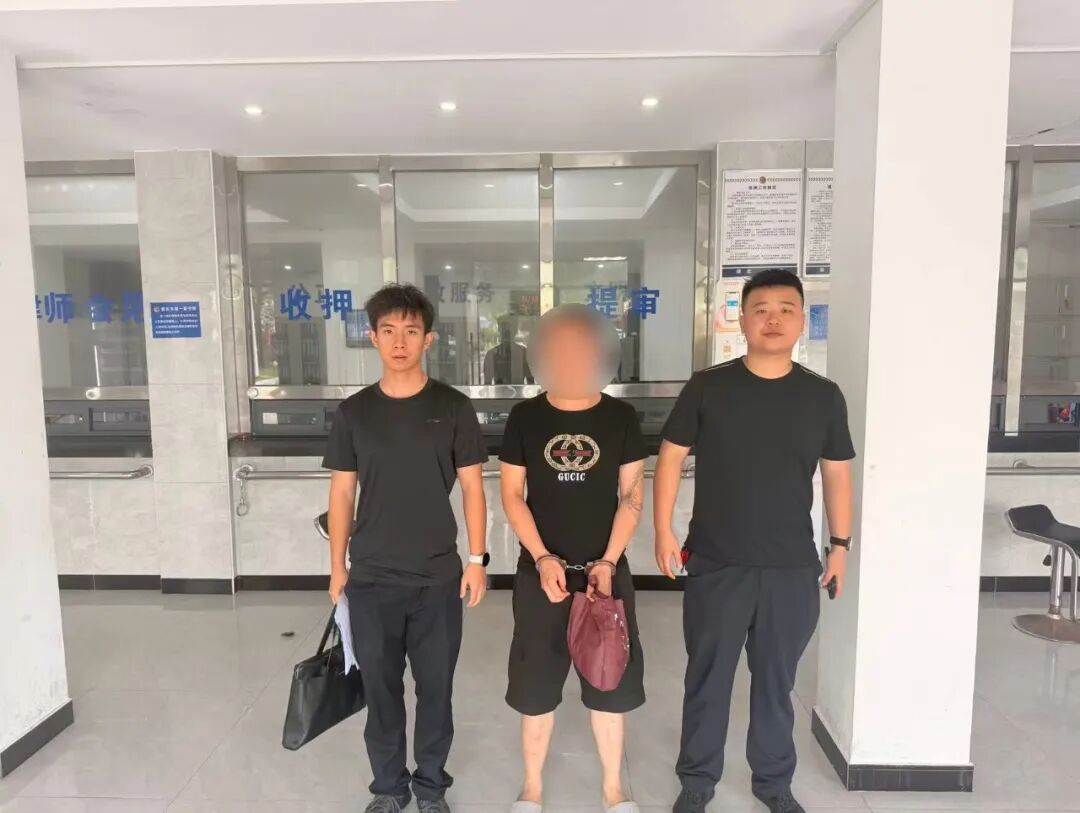 男子半夜盗窃只为方便上班？最后班没上成反被拘留