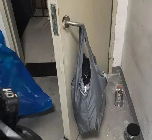 女子偷走超市3瓶飞天茅台,监控差点跟丢!“反侦查意识远超常人” 女子偷走超市3瓶飞天茅台,监控差点跟丢!“反侦查意识远超常人”