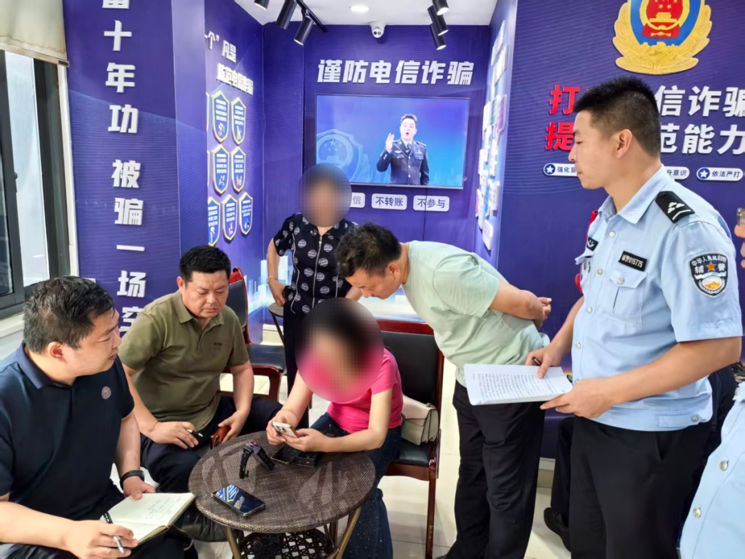 深夜11时,合肥街头紧急抓捕! 深夜11时,合肥街头紧急抓捕!