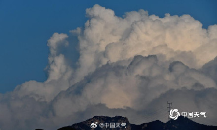 北京浓积云高耸似高塔