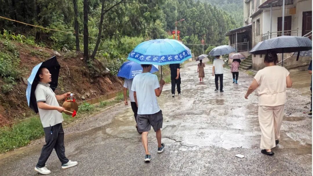 四川继续发布暴雨黄色预警!13地迎暴雨、大暴雨 四川继续发布暴雨黄色预警!13地迎暴雨、大暴雨