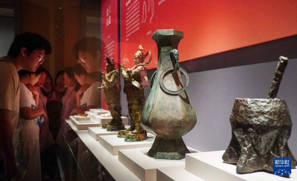 “西北有高楼——西夏历史文化展”在山东博物馆举办