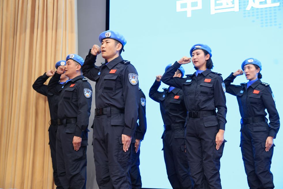 中国赴联合国两任务区维和警队出征仪式举行 中国赴联合国两任务区维和警队出征仪式举行