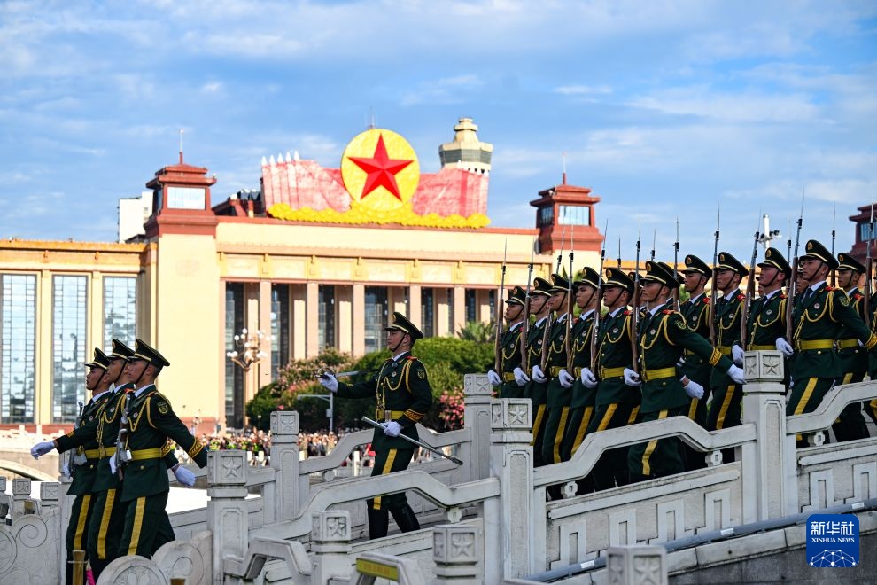 八一,我们在战位上向祖国报告 八一,我们在战位上向祖国报告