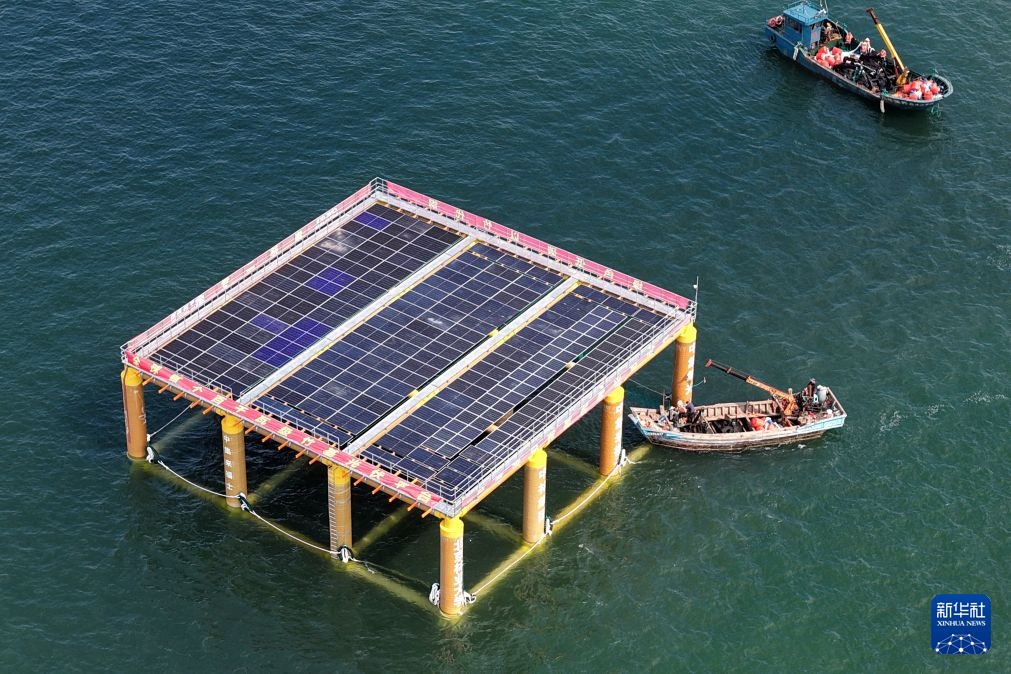 百千瓦级竹基海上光伏平台在山东烟台安装完成 百千瓦级竹基海上光伏平台在山东烟台安装完成