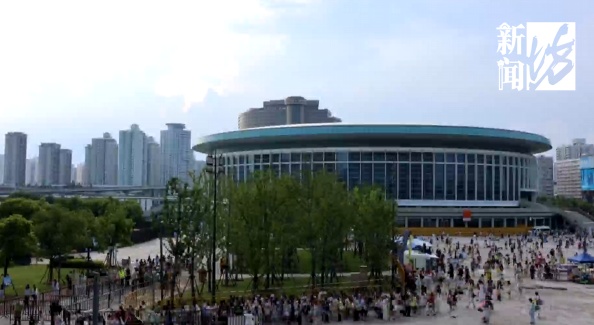 这几条上海地铁有调整！超20万人次涌入！有人现场晕倒...警方重要提醒→