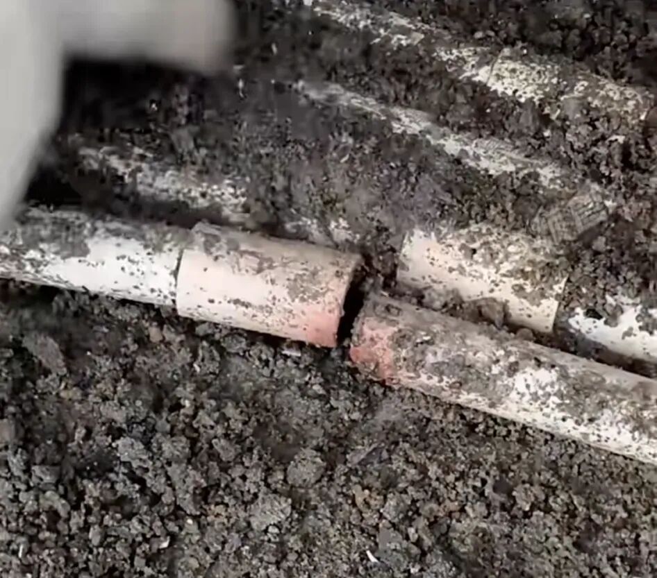家里地砖“发烧”至46.9℃,男子发帖求助,网友一句话救了他全家→ 家里地砖“发烧”至46.9℃,男子发帖求助,网友一句话救了他全家→