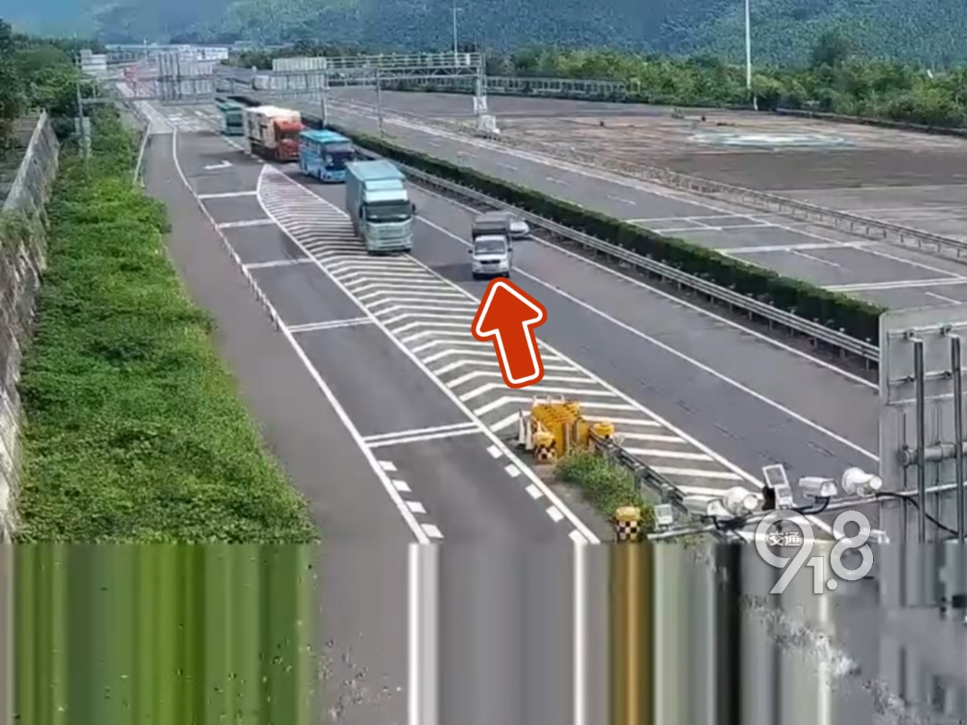 “他是老板,他说啥是啥”...浙江高速上,副驾的老板一通指挥,驾驶座的员工9分没了 “他是老板,他说啥是啥”...浙江高速上,副驾的老板一通指挥,驾驶座的员工9分没了
