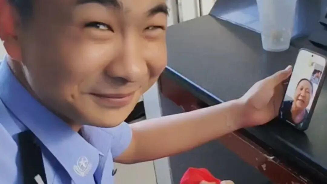 “妈，我可能要上新闻了！”