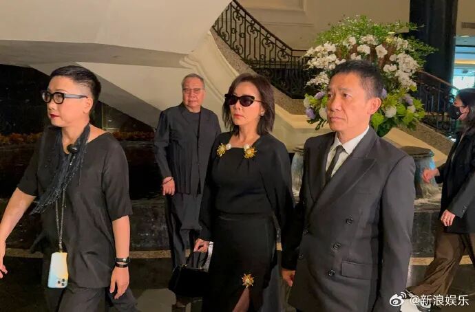 半个华语影坛现身悼念，送别施南生