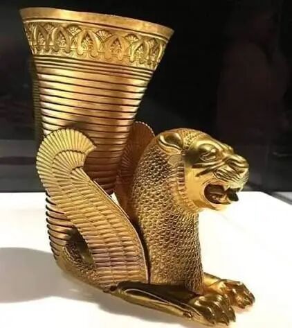 赞达亚戴3000年历史耳环为《奥德赛》站台,引考古界批评 赞达亚戴3000年历史耳环为《奥德赛》站台,引考古界批评