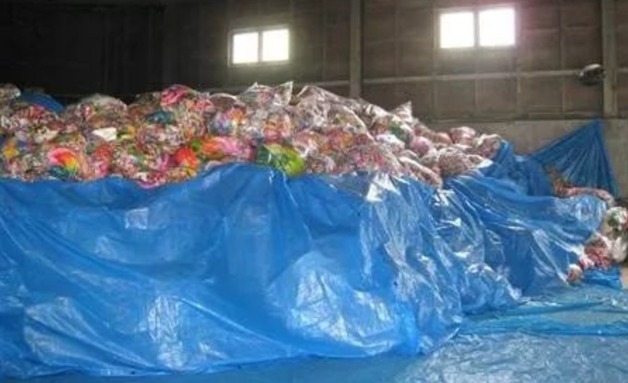 日本地震已致38人死亡,灾区呼吁:别送千纸鹤了...... 日本地震已致38人死亡,灾区呼吁:别送千纸鹤了......