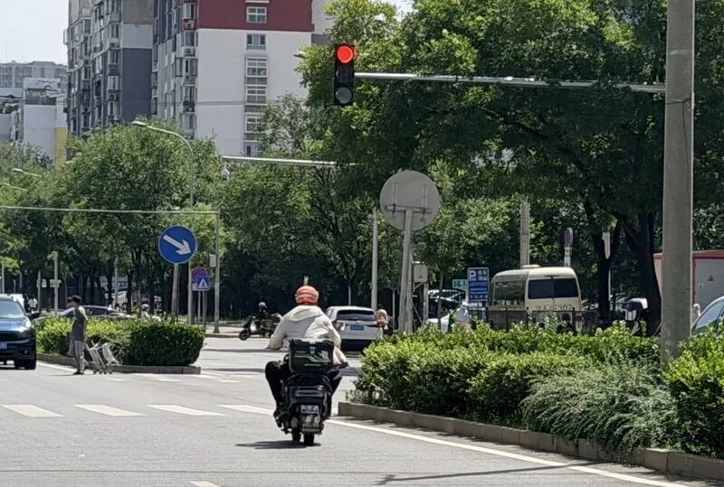 外卖平台禁推逆行路线，专家呼吁定制骑手专属地图