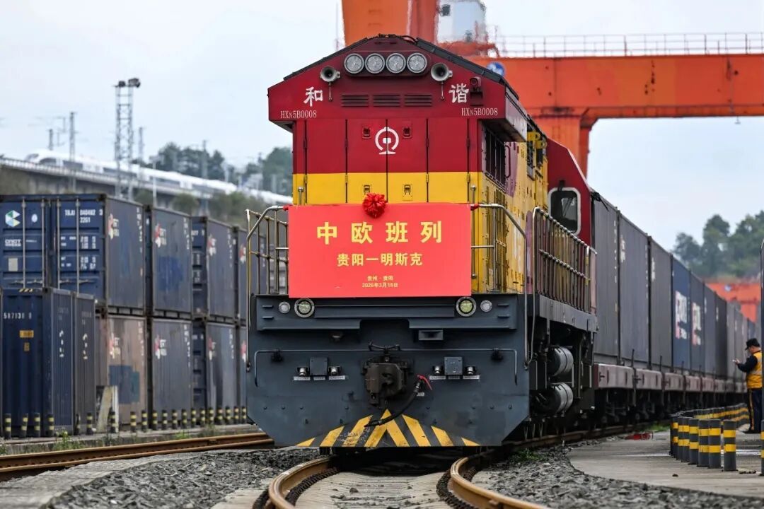 中国空调15天运到欧洲,靠它→ 中国空调15天运到欧洲,靠它→