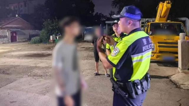 聊城茌平一男子酒驾被举报,15分钟即被查获 聊城茌平一男子酒驾被举报,15分钟即被查获
