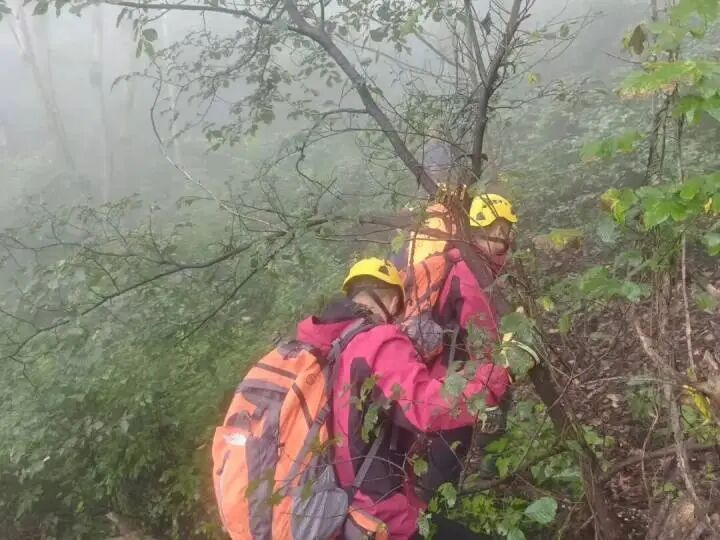 迷信“山中听到有人呼喊名字不能应答”,老人与搜救队伍反着走 迷信“山中听到有人呼喊名字不能应答”,老人与搜救队伍反着走