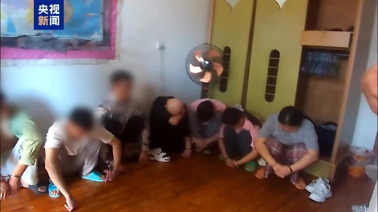 网恋“红颜”悲情剧本全靠演 多名年轻小伙被骗 网恋“红颜”悲情剧本全靠演 多名年轻小伙被骗
