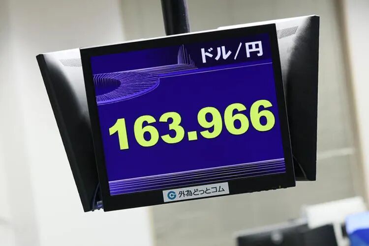 美日罕见联手干预汇市救得了“跌跌不休”的日元吗? 美日罕见联手干预汇市救得了“跌跌不休”的日元吗?