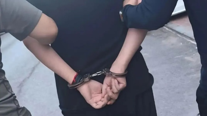 内蒙古破获首例替来他明列管后涉毒案,5人被刑拘 内蒙古破获首例替来他明列管后涉毒案,5人被刑拘