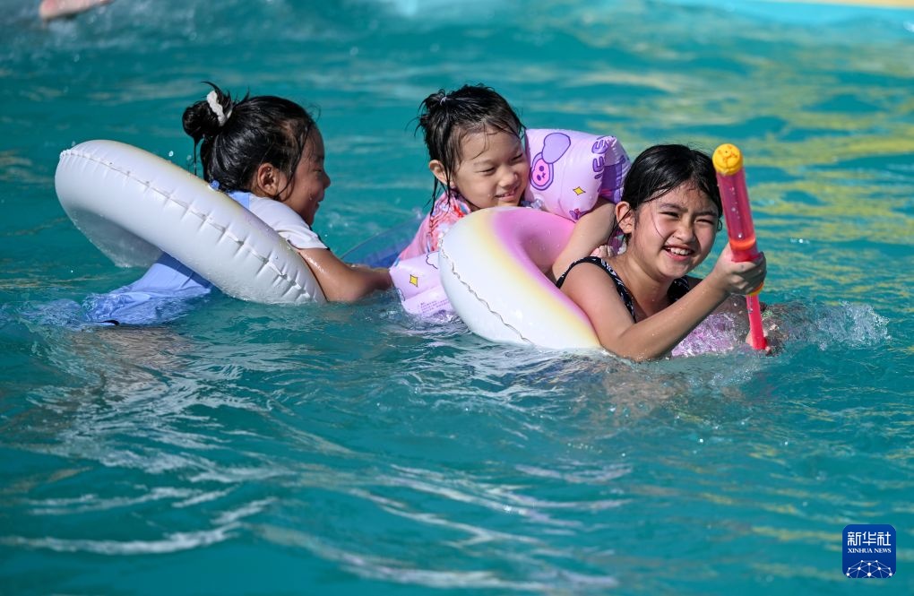 天津:夏日戏水享清凉 天津:夏日戏水享清凉