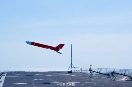 舰艇编队，海上练兵