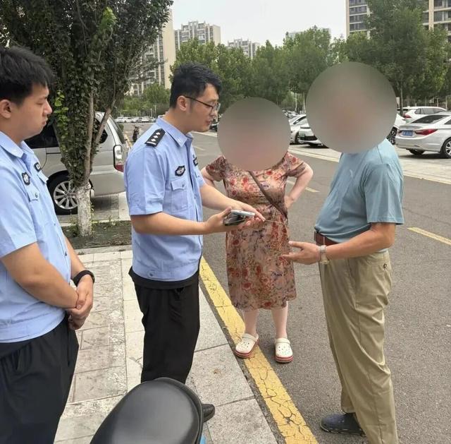 69岁老人欲转6.5万,东营民警及时拦截识破骗局 69岁老人欲转6.5万,东营民警及时拦截识破骗局