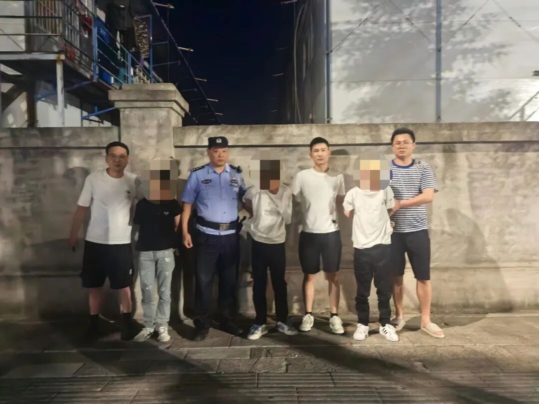 杭州男子下班路上“多看一眼”,感觉事情必有蹊跷…3人落网 杭州男子下班路上“多看一眼”,感觉事情必有蹊跷…3人落网