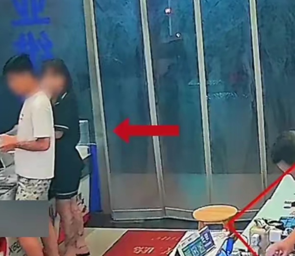拿了就跑！警方通报！