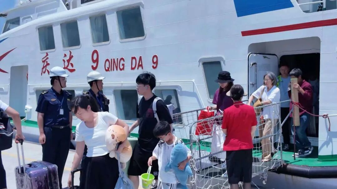 重回16级!“白海豚”再次加强为超强台风,或将影响浙江 重回16级!“白海豚”再次加强为超强台风,或将影响浙江