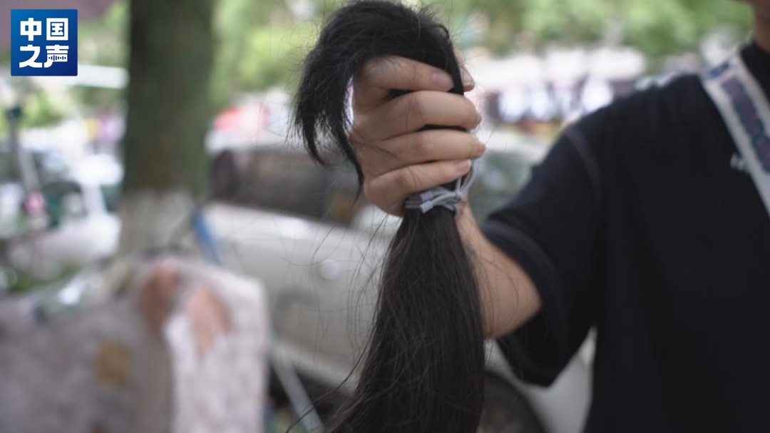 高考后，她为何给自己剃了光头？
