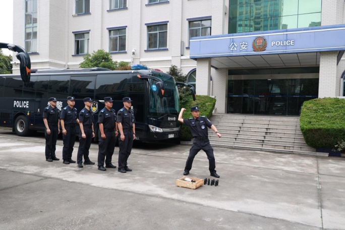 这件事他“瞒”了近四年,辅警段文许,特等功! 这件事他“瞒”了近四年,辅警段文许,特等功!