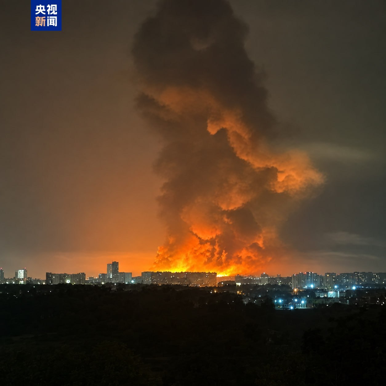 乌克兰首都传出连续爆炸声,基辅市长称遭弹道导弹袭击 乌克兰首都传出连续爆炸声,基辅市长称遭弹道导弹袭击