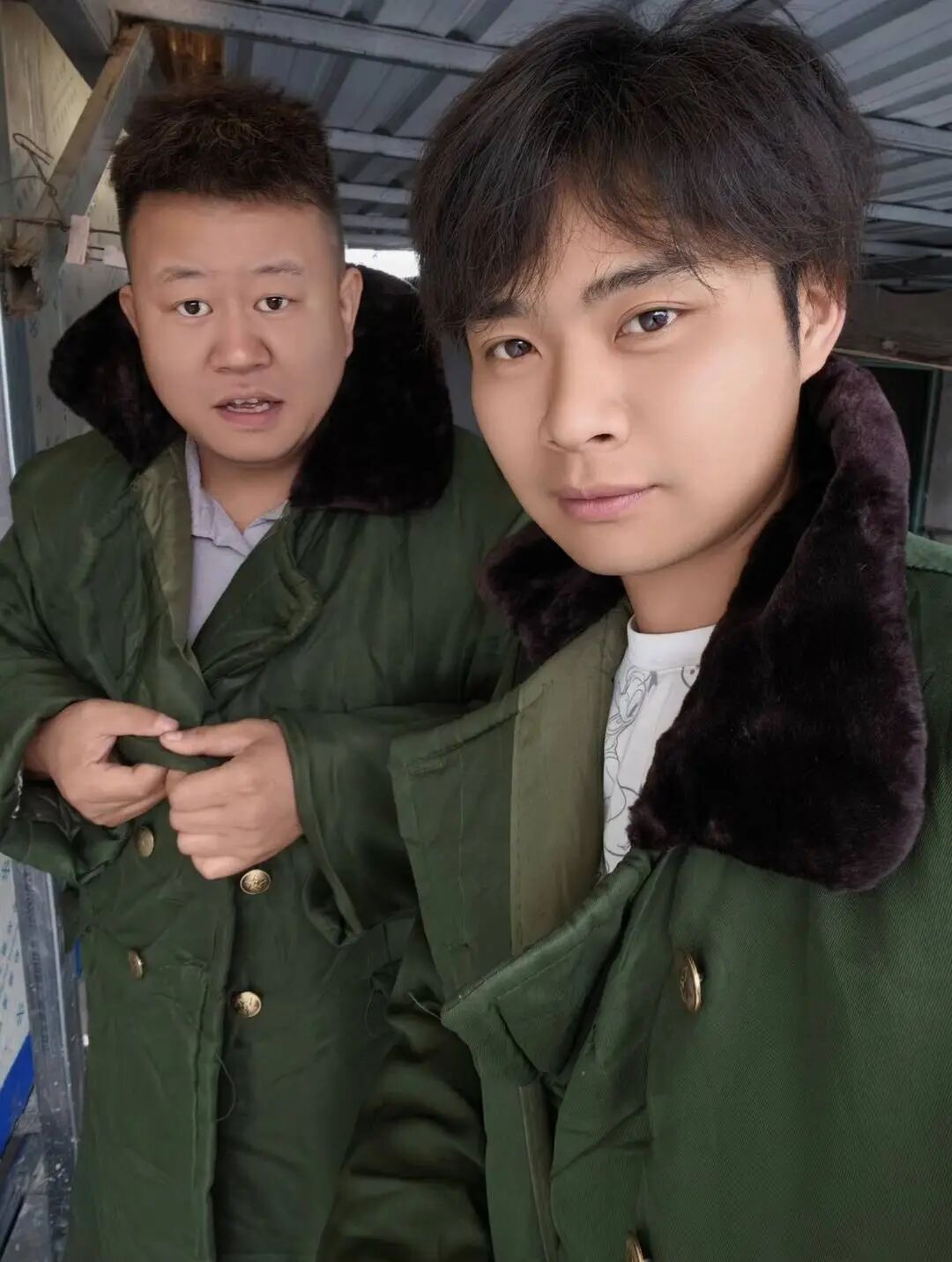 每天仅睡三四个小时,27岁小伙回应“制冰块月入30万”:实际利润并没有想象中高 每天仅睡三四个小时,27岁小伙回应“制冰块月入30万”:实际利润并没有想象中高