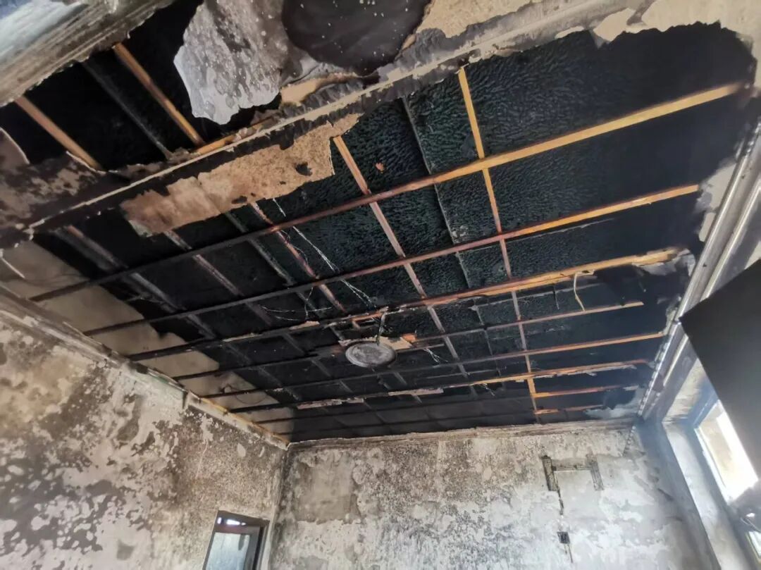 危险!手机充电不当,怀柔一村民自建房发生火灾 危险!手机充电不当,怀柔一村民自建房发生火灾
