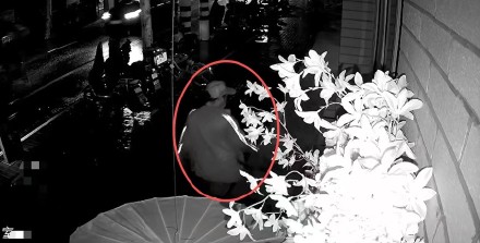 上海一咖啡晚上窗缝没关严 小偷手伸进窗户顺走10万元 上海一咖啡晚上窗缝没关严 小偷手伸进窗户顺走10万元