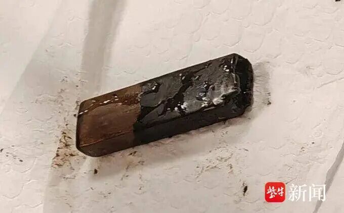 男子误吞打火机，7年后才被取出！医生：已被腐蚀，随时可能泄漏
