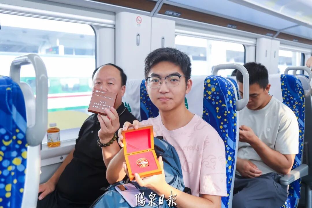 阳泉东至太原南动车组列车首发 阳泉东至太原南动车组列车首发
