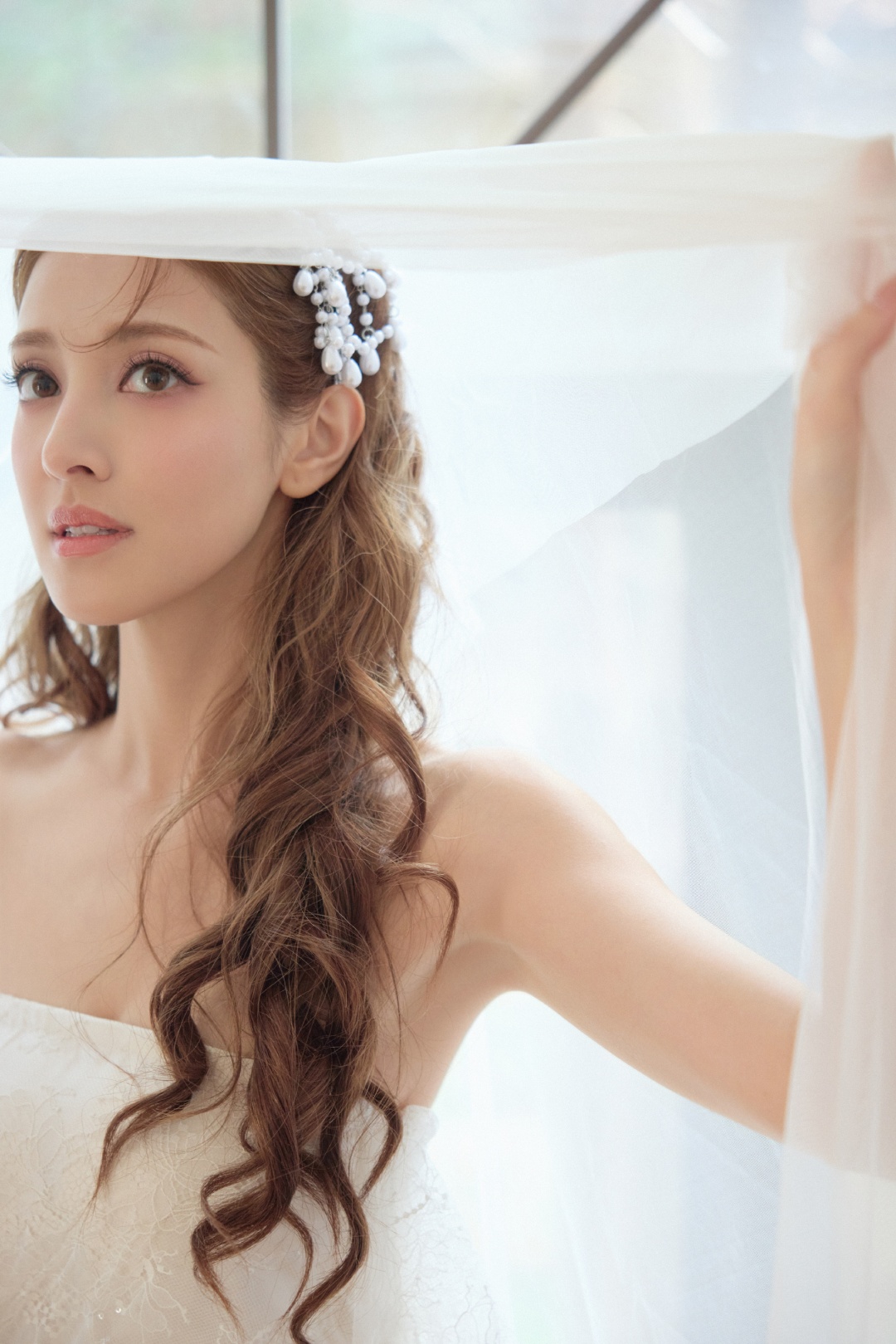 女演员带孩子看电影,孩子兴奋叫出声,被观众淋奶油,本人回应:已报警,会深刻检讨 女演员带孩子看电影,孩子兴奋叫出声,被观众淋奶油,本人回应:已报警,会深刻检讨