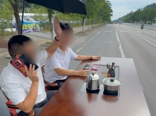 货车变身“移动办公室”?罚款500元、记3分! 货车变身“移动办公室”?罚款500元、记3分!