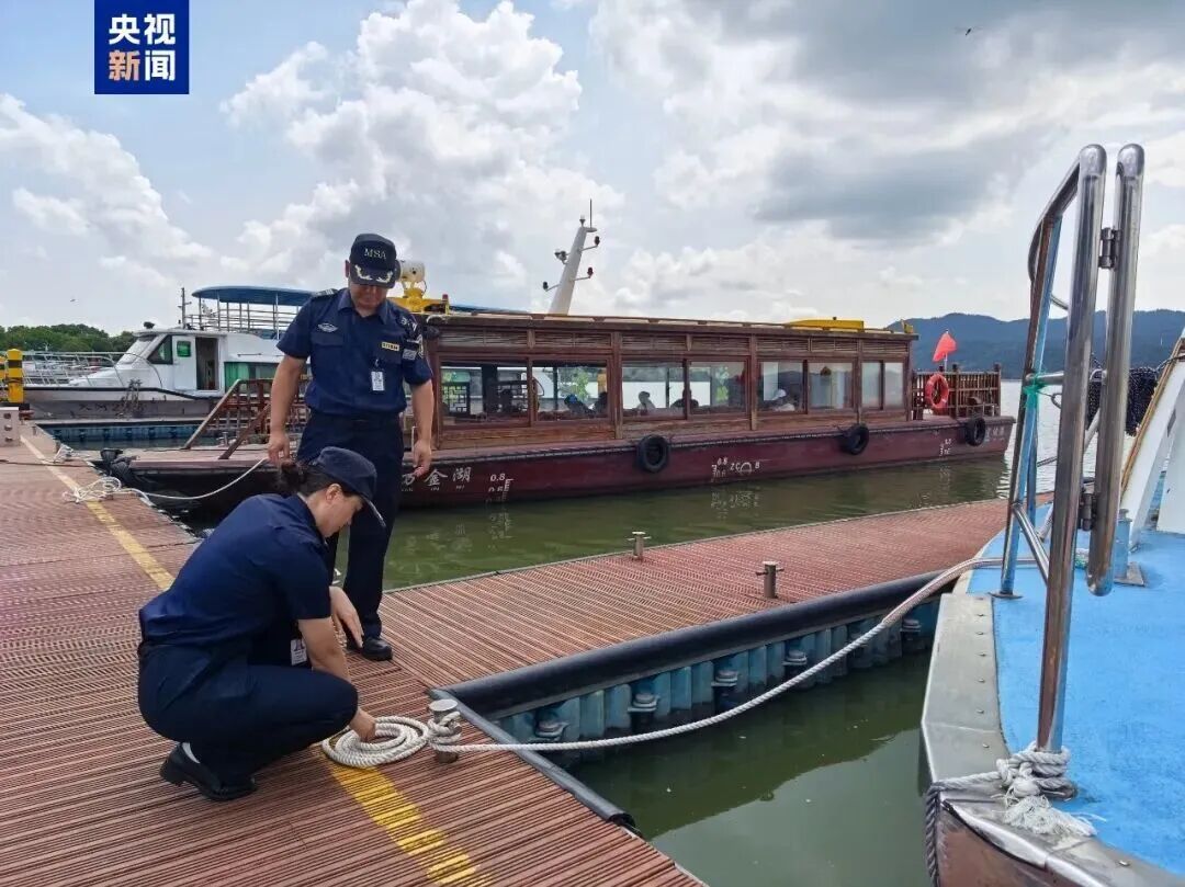 确认了！台风外围即将影响上海！网友急了：千万别给“沪牌”，又不懂事了…