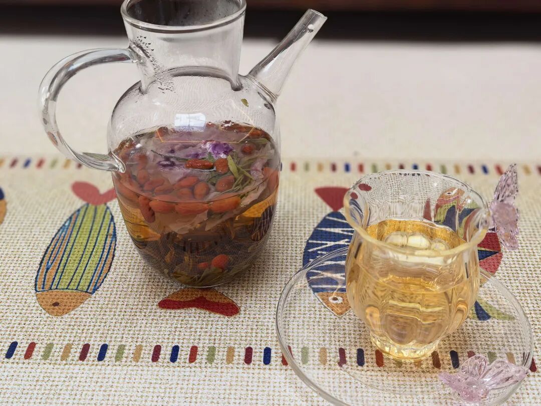 停止饮用这种茶!小心伤肝又伤肾!有人长期喝查出食管癌 停止饮用这种茶!小心伤肝又伤肾!有人长期喝查出食管癌