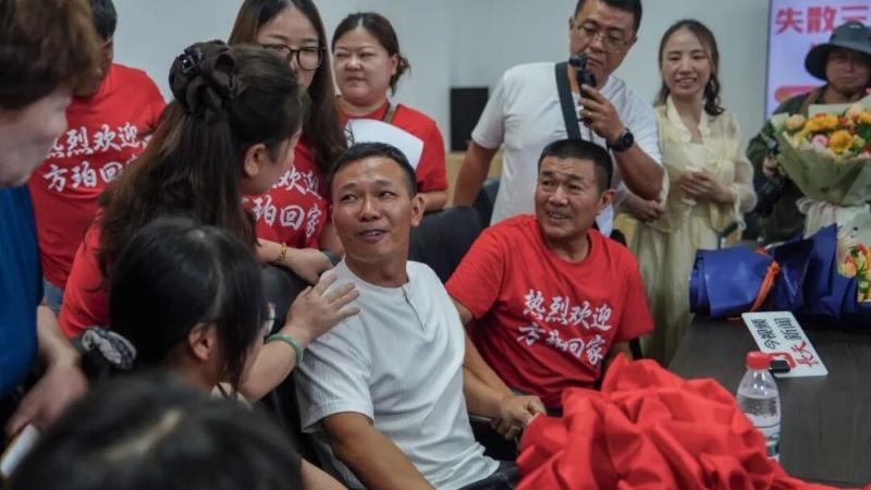 无照片也能“锁定” 江西民警AI比对找回失踪39年男子 无照片也能“锁定” 江西民警AI比对找回失踪39年男子