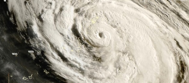 警报拉响!台风“白海豚”登陆点又变了,杭州暴雨、11级大风来袭!明天请提前准备 警报拉响!台风“白海豚”登陆点又变了,杭州暴雨、11级大风来袭!明天请提前准备