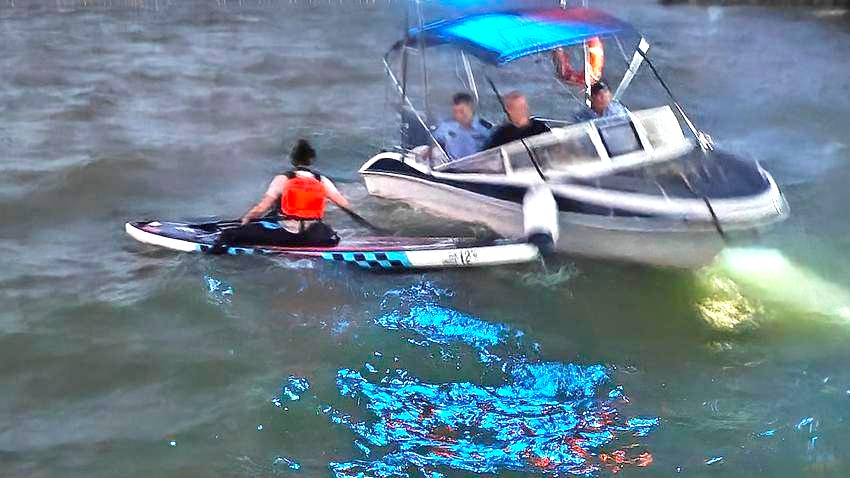 大风突袭东湖,民警在风浪中救回23人 大风突袭东湖,民警在风浪中救回23人