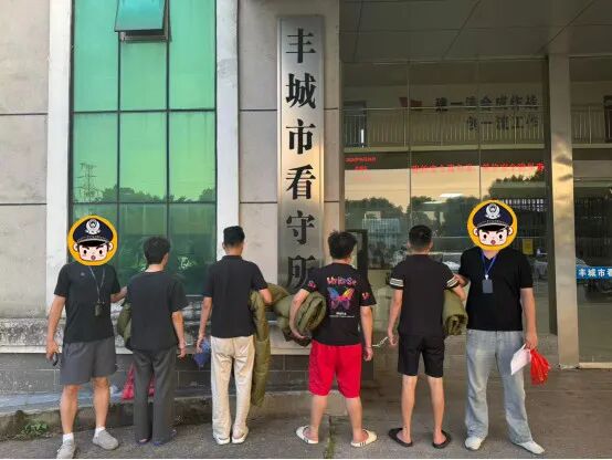 300余部手机、120余张手机卡，警方捣毁黑灰产团伙！