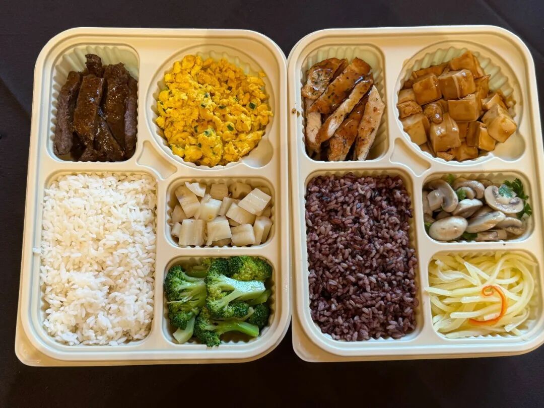 武汉一老牌酒楼开卖健身餐，均价20多元，很多人开车二三十公里去买