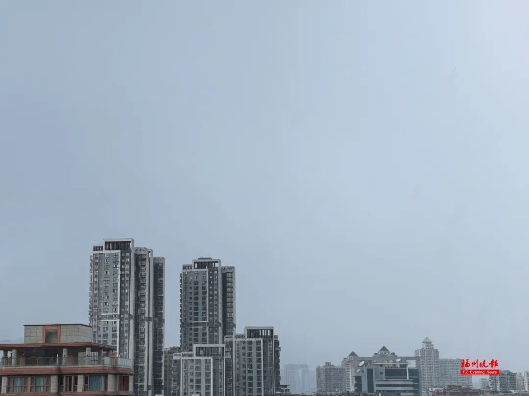 台风“白海豚” 已闭眼!福建局地大雨暴雨!部分列车停运! 台风“白海豚” 已闭眼!福建局地大雨暴雨!部分列车停运!