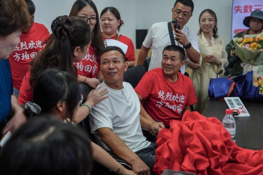 无照片、无线索，警方用AI技术找回失散39年的他！