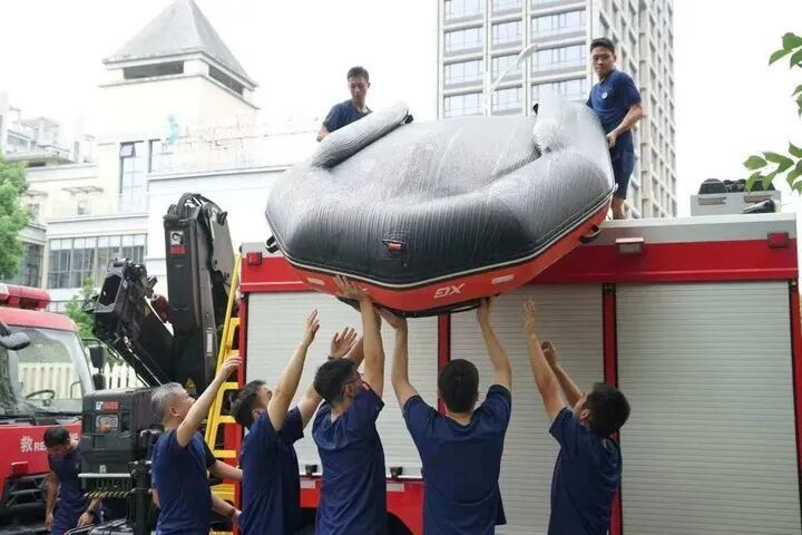 台风“白海豚”的路径为何多变? 台风“白海豚”的路径为何多变?